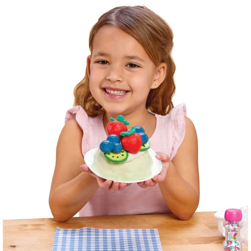 Little Tikes Creative Chefs Bluey Pavlova Cake Kit thumbnail 4