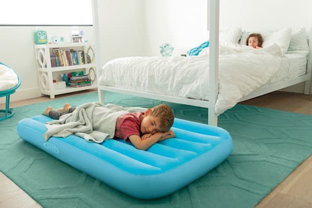 Intex Comfortable Kids Inflatable Air Bed thumbnail 2