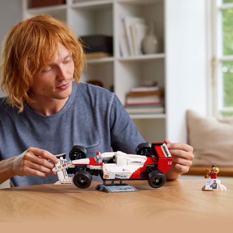 LEGO Icons McLaren MP4/4 & Ayrton Senna thumbnail 3