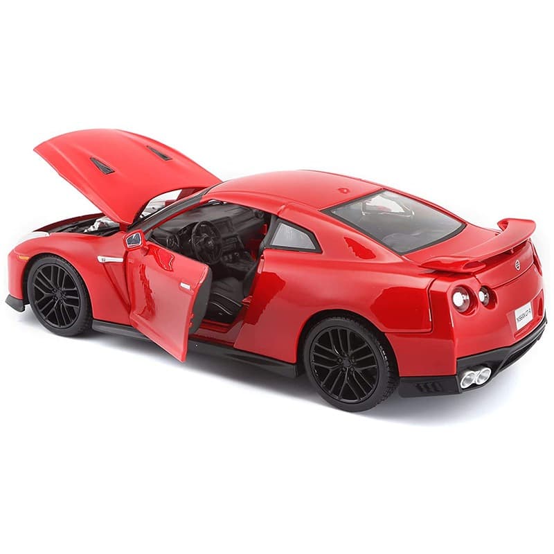 Bburago Nissan GTR Diecast Model Car thumbnail 2