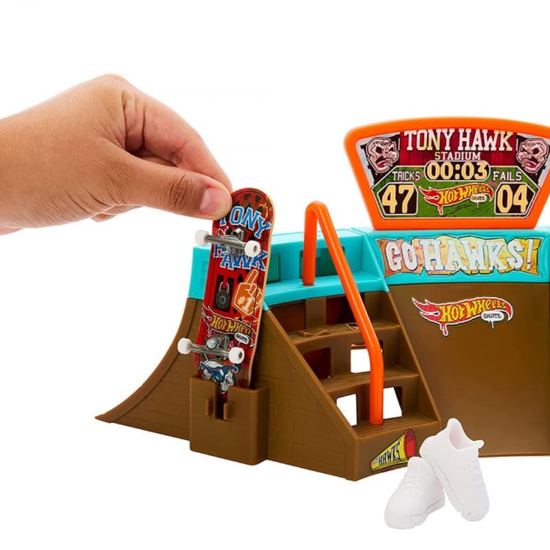 Hot Wheels Skate Stadium Skatepark Playset thumbnail 4