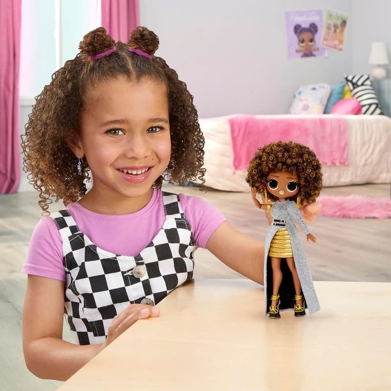 L.O.L. Surprise OMG Royal Bee Fashion Doll thumbnail 5
