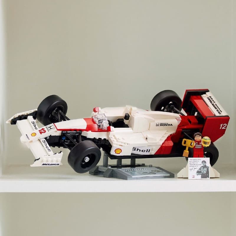 LEGO Icons McLaren MP4/4 & Ayrton Senna thumbnail 2